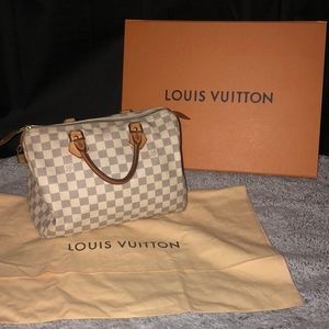 AUTHENTIC Speedy 30 Louis Vuitton